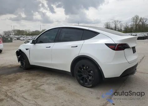 2023 Tesla Model Y z USA, uszkodzony, nr VIN 7SAYGAEE9PF686434